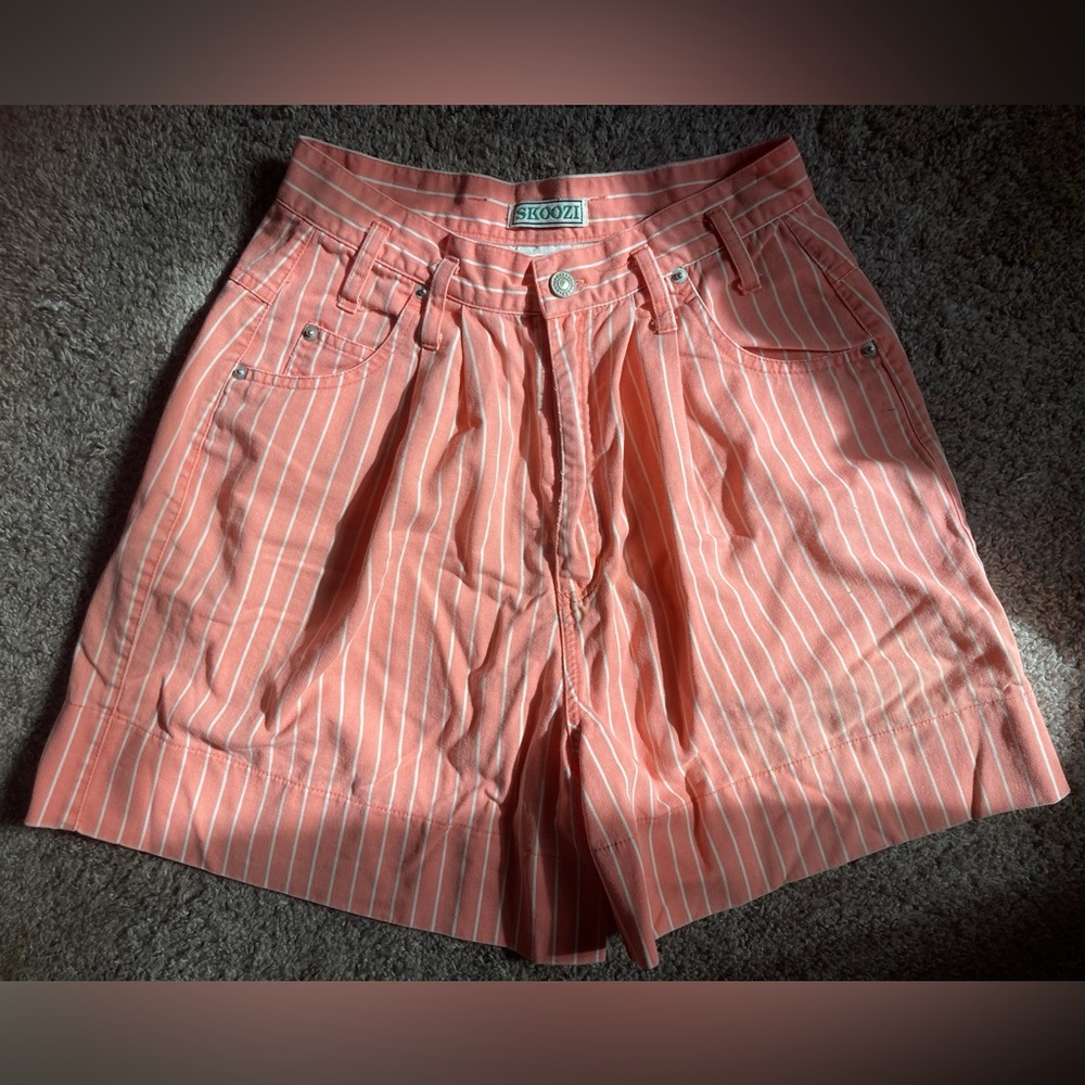 Vintage High Waisted Skoozi Shorts - XS, Peach & White Striped